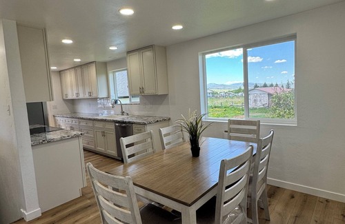 Afton House | Home Near Epic Snowmobiling Site! Peaceful, luxury home in Smoot WY, Sleeps 12!