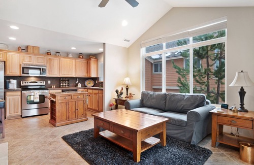 Ronald House | Home near Suncadia with a wood-burning fireplace & furnished deck