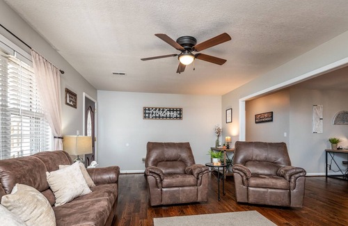 Pickens House | Home on 6 acres π with creek. 5min to downtown Pickens, close to Table Rock π