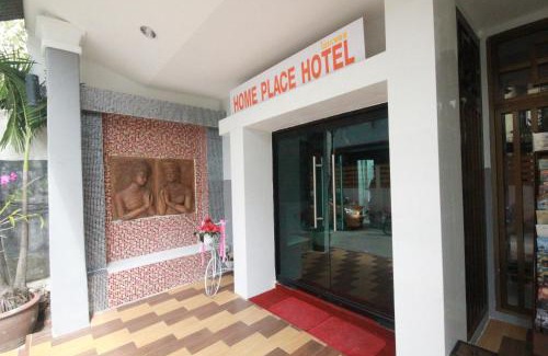 Thapae Hotel | Home Place Hotel