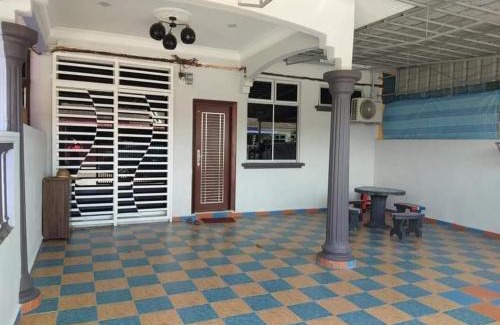 Kluang House | Home stay taman puteri