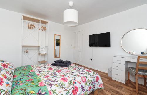 Ogden Apartment | Home Sweet Bungalow