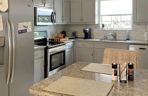 Northeast Pensacola House | Home Sweet Home. Perfect place for the whole family. 30 min to the beach