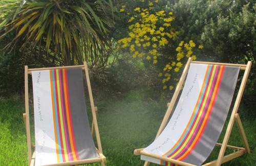 Lampaul-Plouarzel House | home to gulls and blue shutters