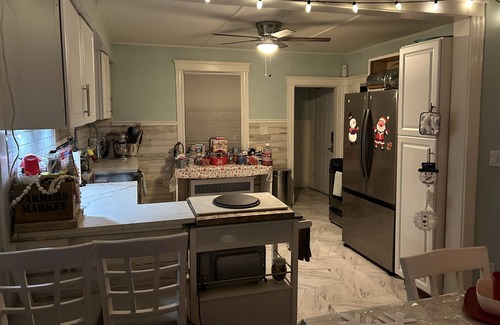 Peabody House | Home to your self quiet tuck away 5 min from downtown salem