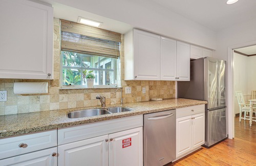 Harbor Beach House | Home w/Lanai, Close to Beaches in Fort Lauderdale