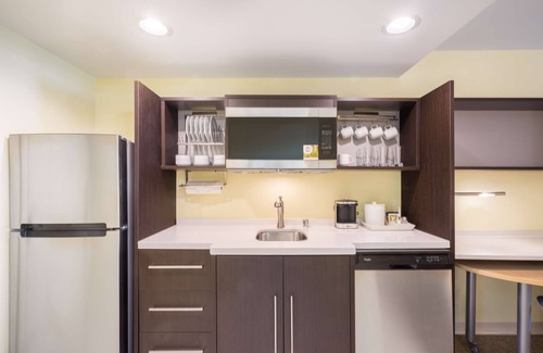 Bowling Green Hotel | Home2 Suites by Hilton Bowling Green Hotel