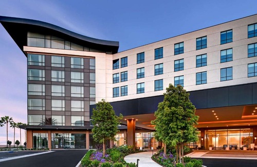 Anaheim Resort Hotel | Home2 Suites By Hilton Anaheim Resort