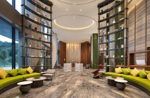 Guangzhou Science City Hotel | Home2 Suites by Hilton Guangzhou Huangpu Science City Free shuttle buses are provided during the Canton Fair