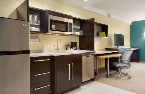Biggs Field Hotel | Home2 Suites by Hilton El Paso Airport, TX