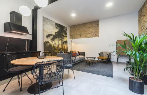 Vegueta House | Home2Book 300 m2 House with Terrace, Vegueta