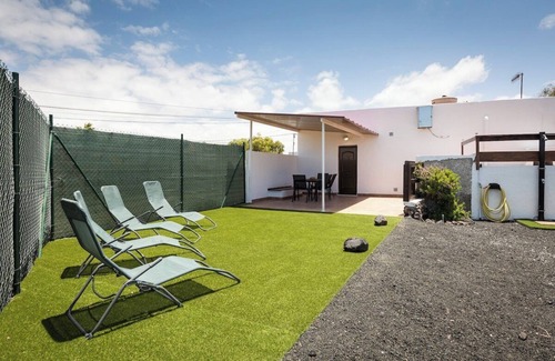 Lajares Ski Chalet | Home2Book Cozy Casa Papá, Bright Terrace & BBQ