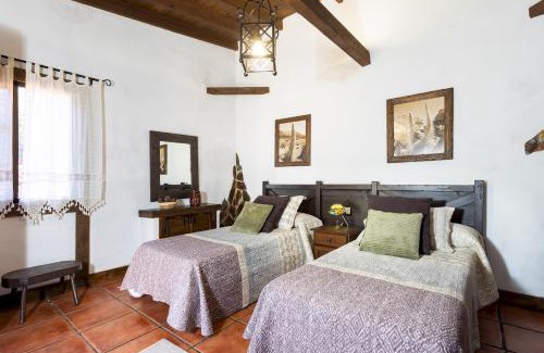 Cueva del Viento Ski Chalet | Home2Book Icod Rural Escape Pool BBQ