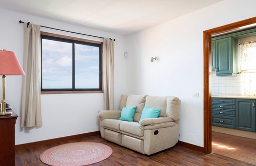 Sauzal Ski Chalet | Home2Book La Casa de Carolina