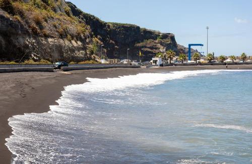 Los Sauces Apartment | Home2Book Sea Side Charco Azul Pool Apartment Wifi