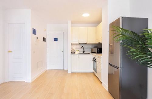 La Quinta Apartment | Home2Book Serenity Terrace & Pool, La Quinta