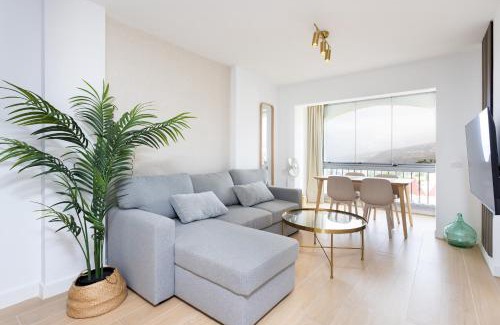 La Quinta Apartment | Home2Book Serenity Terrace & Pool, La Quinta