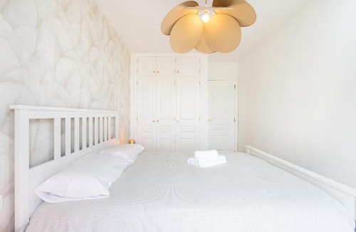 La Quinta Apartment | Home2Book Serenity Terrace & Pool, La Quinta