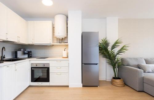 La Quinta Apartment | Home2Book Serenity Terrace & Pool, La Quinta