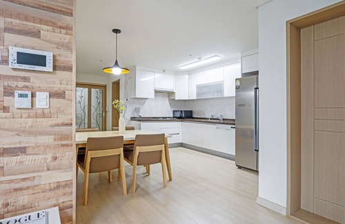 Okpo-dong Apartment | Homefourest Residence Hotel Okpo