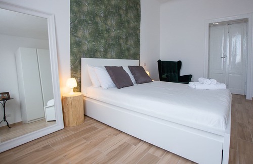 Crescenzago Apartment | HomeHotel - Cesarotti 2
