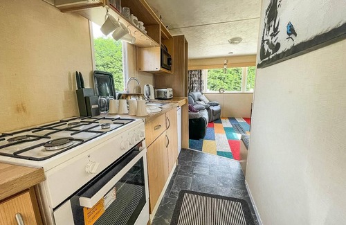 Skegness House | Homely 6 berth caravan at Southview Holiday Park ref 33031W
