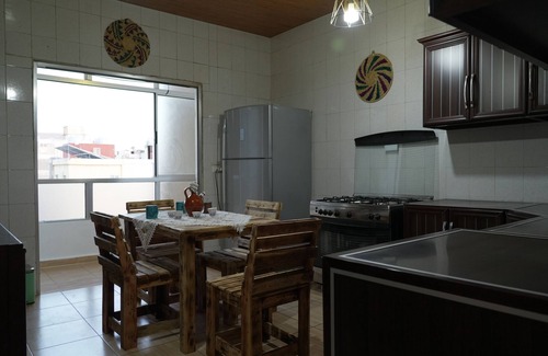 Tyre Apartment | "Homely Comfort, Moments from Clean Beaches, Historical Sites and Cozy Cafes!"