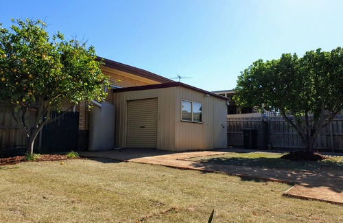 Bell Post Hill House | Homely Getaways Bell Post Hill - Pet Friendly