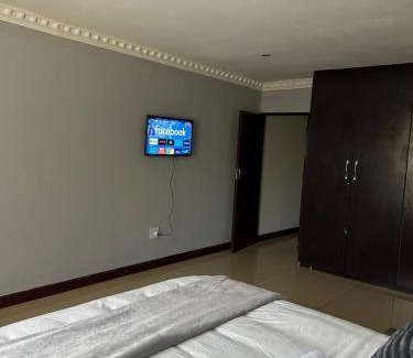 Greater Johannesburg Metropolitan Area House | Homely Palace Guesthouse