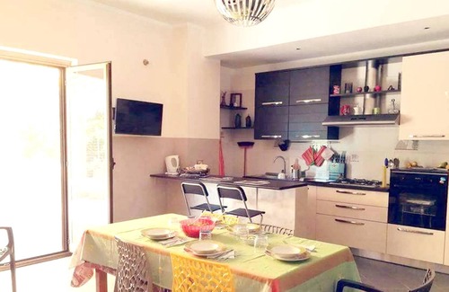 Marina di Gioiosa Ionica Apartment | Homerez - Spacious appartement 700 m away from the beach for 5 ppl. with terrace