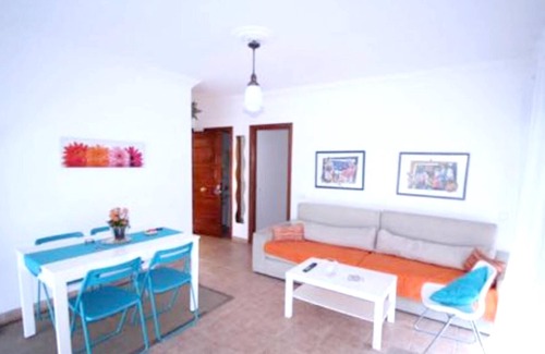 Lomo Quiebre Apartment | Homerez - 50m from the beach! Spacious apartment for 4 people. in Lomo Quiebre