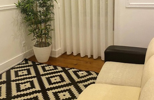 Penha de Franca Apartment | Homerez - Amazing appartement for 9 ppl. with balcony at Lisboa