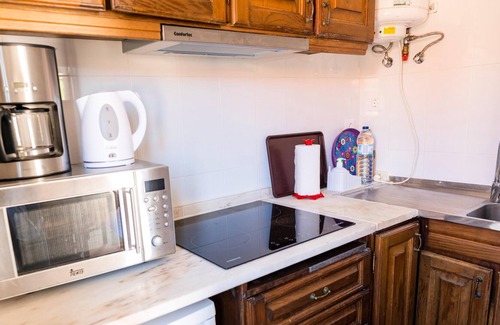 Castelo de Paiva House | Homerez - Amazing house for 3 ppl. with shared pool and balcony at Fornos