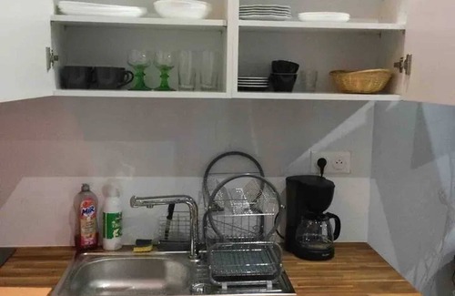 Asnieres-sur-Seine Apartment | Homerez - Apartment Asnières-sur-Seine