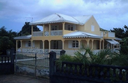 Baie-Mahault Apartment | Homerez - Apartment Baie-Mahault