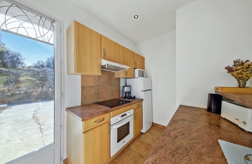 Sartene Apartment | Homerez - Apartment Sartène, 49 sqm