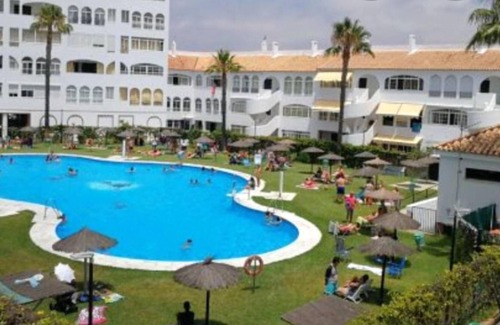 El Portil Apartment | Homerez - Appartement 1 km away from the beach for 6 ppl. with shared pool