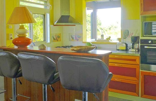 Lamentin Apartment | Homerez - Appartement 10 km away from the beach with shared pool and jacuzzi