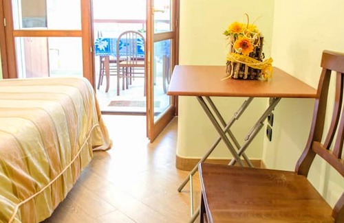 Reggio Calabria Apartment | Homerez - Beautiful appartement for 4 ppl. with terrace at Reggio Calabria