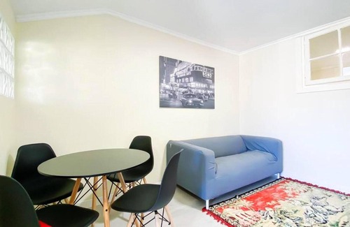 Penha de Franca Apartment | Homerez - Beautiful appartement for 4 ppl. at Lisboa