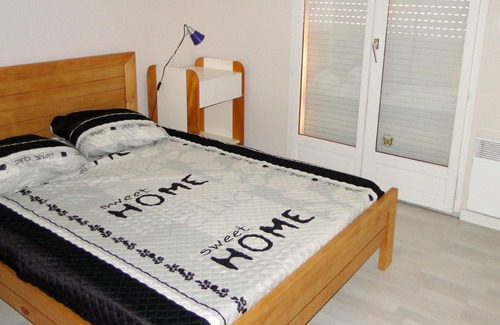 Vanne House | Homerez - Beautiful house for 5 ppl. with terrace at Vanne