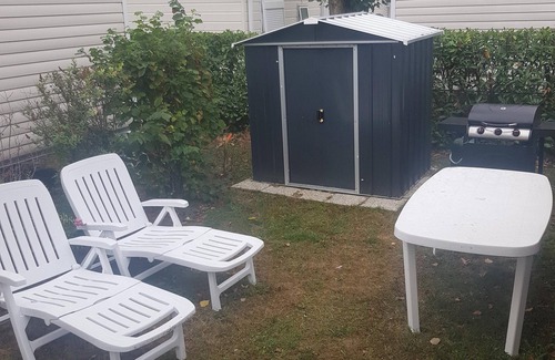 Coulanges House | Homerez - Bungalow in Onzain with Pool