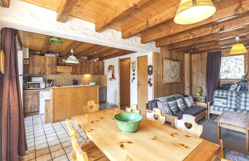 Champagny-en-Vanoise Ski Chalet | Homerez - Chalet in Champagny-en-Vanoise