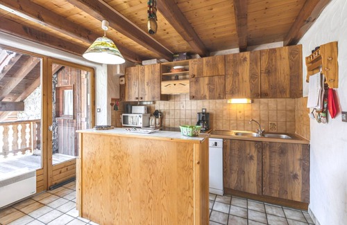 Champagny-en-Vanoise Ski Chalet | Homerez - Chalet in Champagny-en-Vanoise