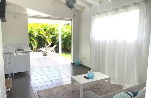 L'Autre-Bord Apartment | Homerez - Charming Apartment Le Moule 60m² + Pool