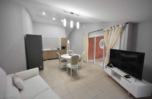 Sainte-Anne House | Homerez - Charming House in Sainte-Anne with Spa