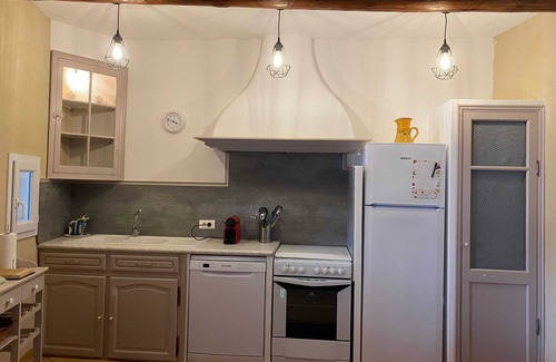 Caromb Villa | Homerez - Comfortable Villa in Caromb with Private Pool