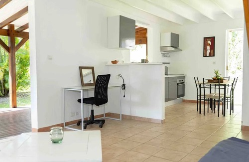 Point d'Or House | Homerez - Cosy house in Les Abymes with relaxing jacuzzi