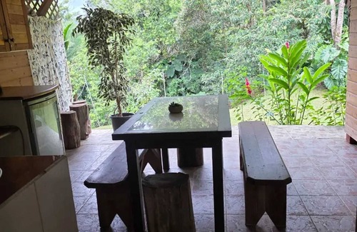 Goyave Apartment | Homerez - Cozy apartment with mountain view in Goyave