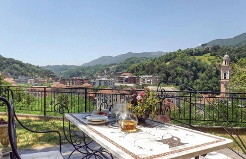 Pontedecimo Villa | Homerez - Elegant Villa in Genova, Garden and View